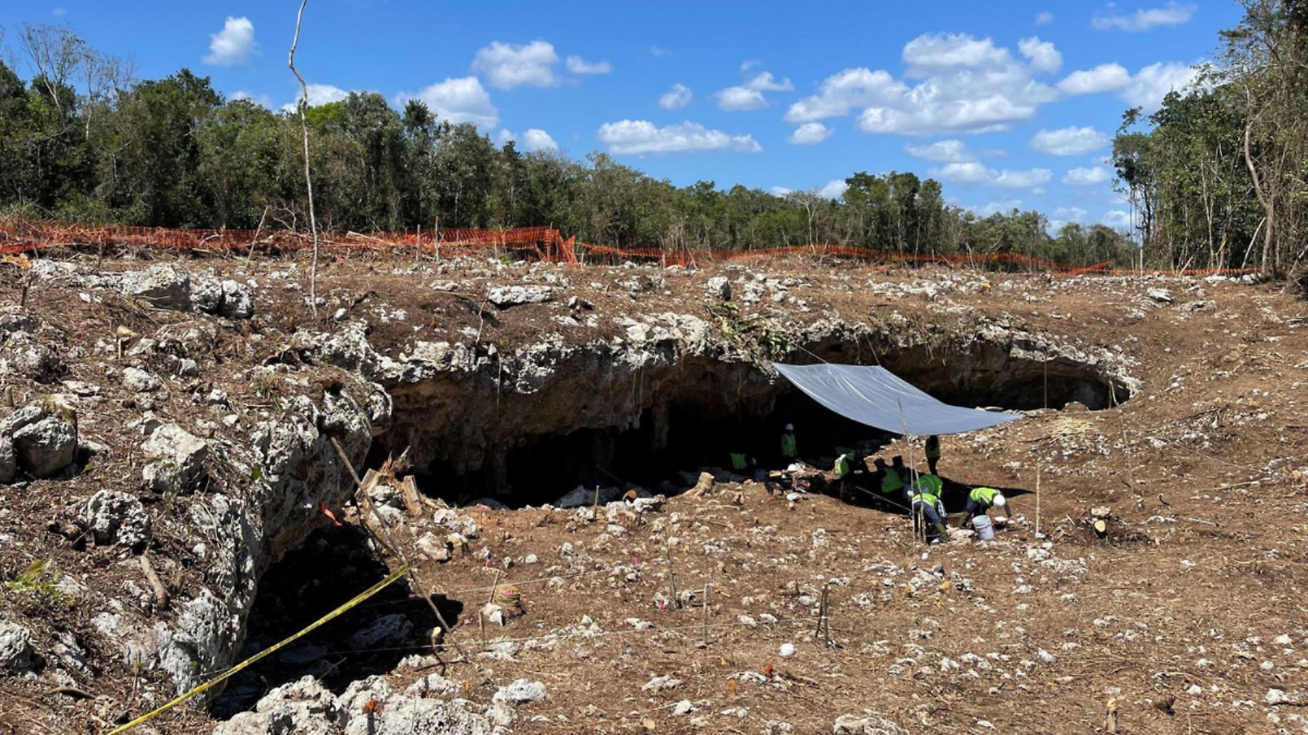 Pretenden rellenar caverna para que corra el tren maya, advierte #SelvamedelTren